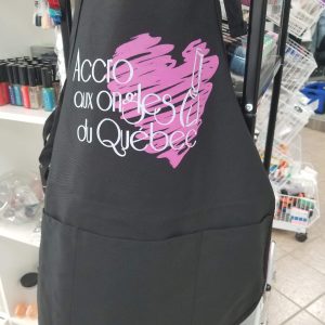 Tablier accro aux ongles