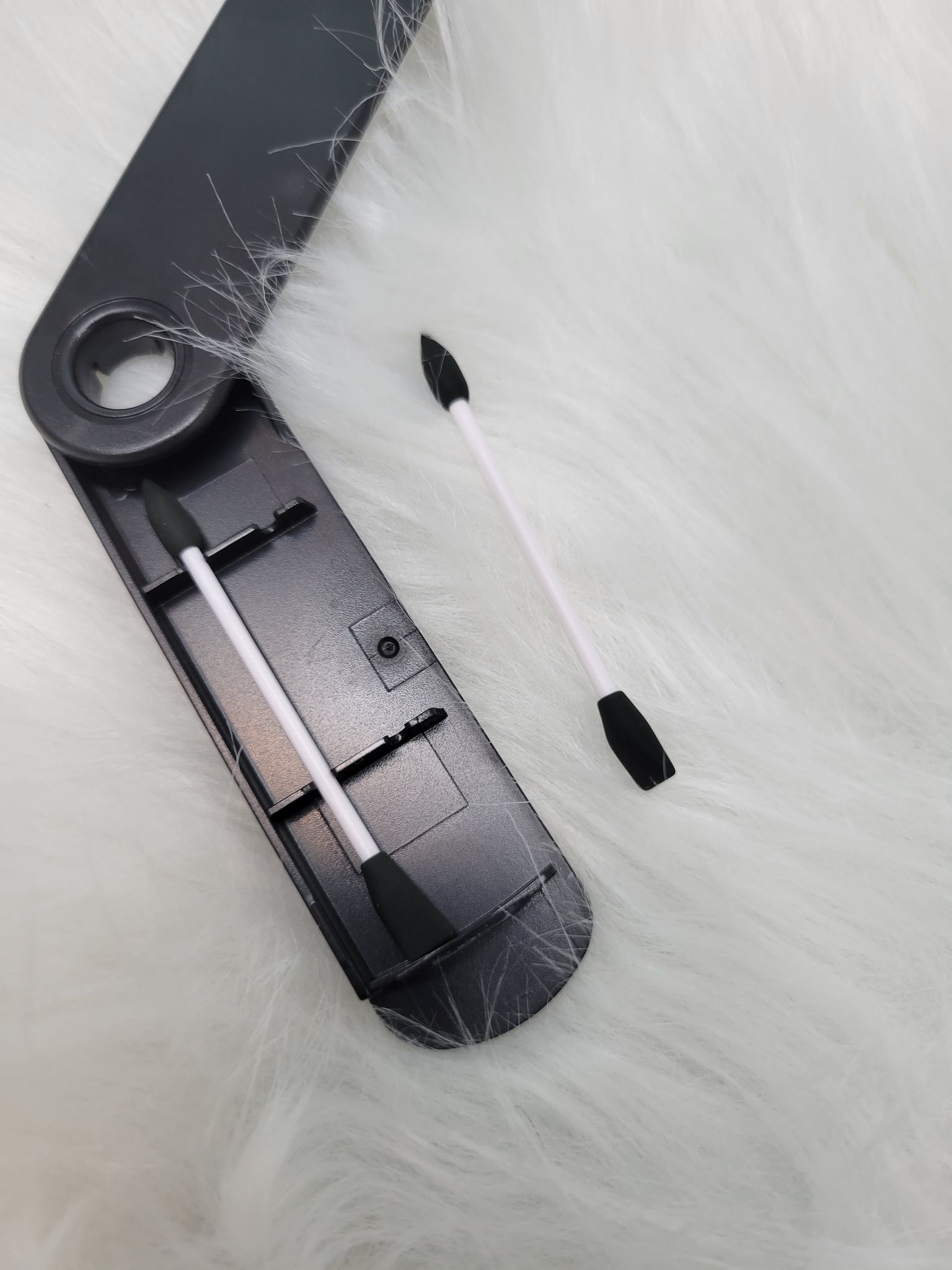 Micro brosse en réutilisable/stérilisable en silicone