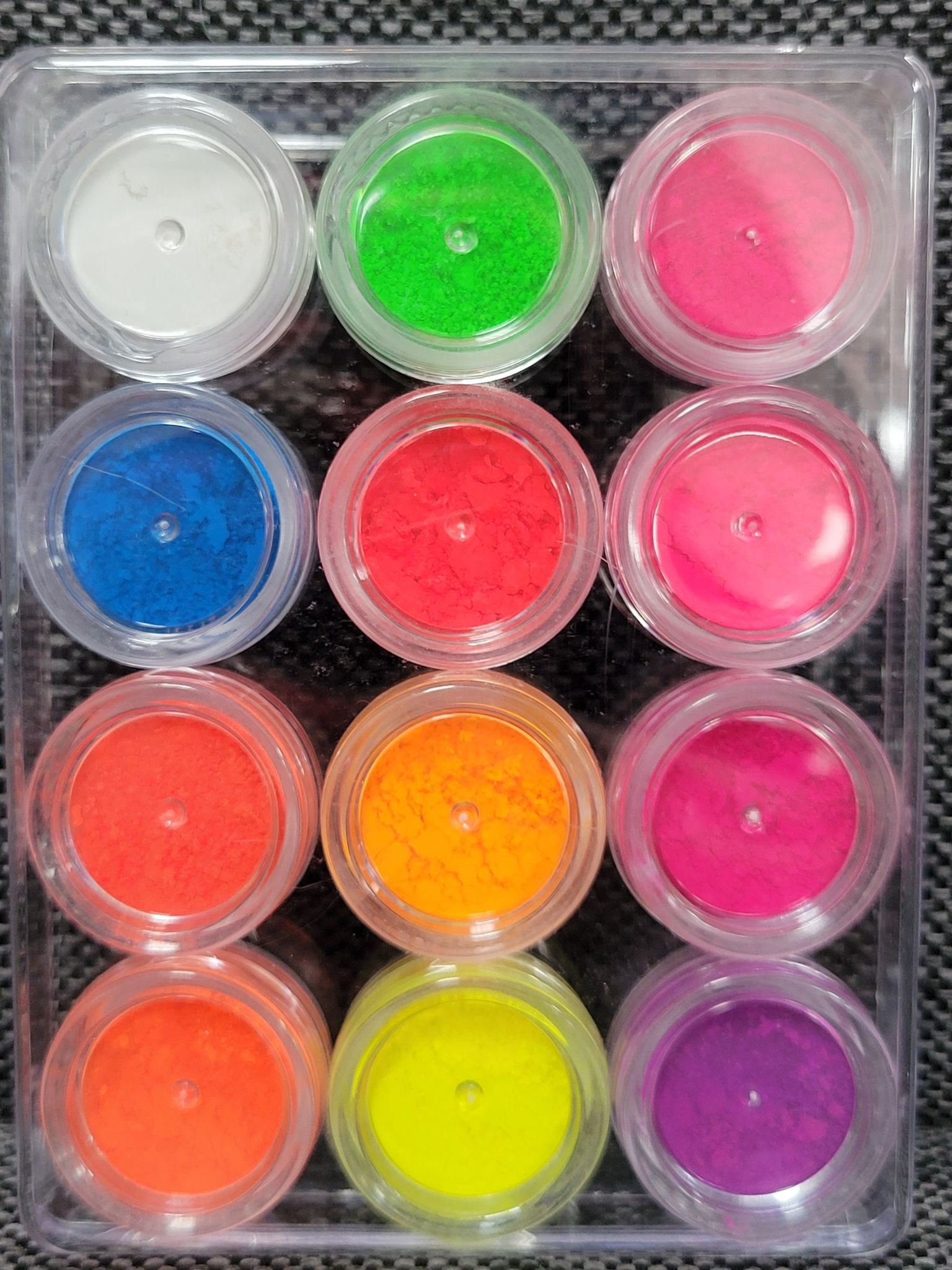 Pigments fluo